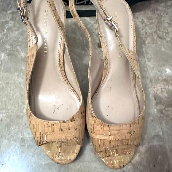 Kelly & Katie Women’s Sandal, Corked High Heel Sz 8.5. Great condition - Picture 1 of 2